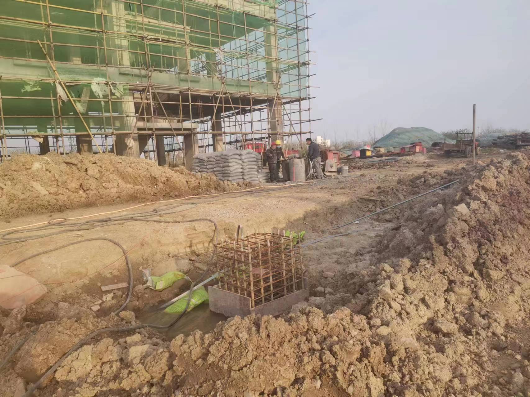 小板镇当桥梁出现裂缝的时候应该及时加固修补